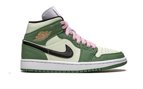 nike jordans groen roze